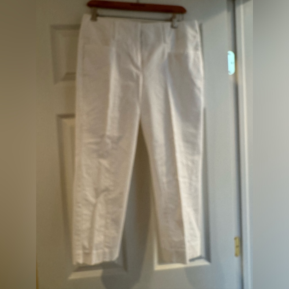 Dana Buckman signature white crop pants size 8